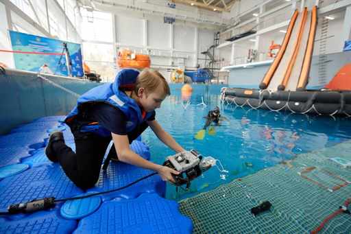Названы победители всероссийских соревнований по подводной робототехнике во Владивостоке