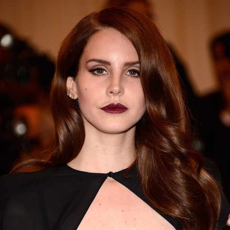 Лана Дель Рей выходит замуж за музыканта Эвана Виникера