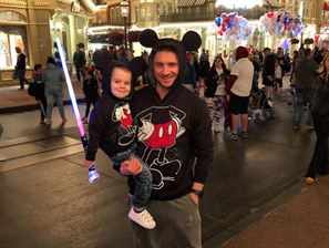 В День отца: самые милые фото звезд и их детей