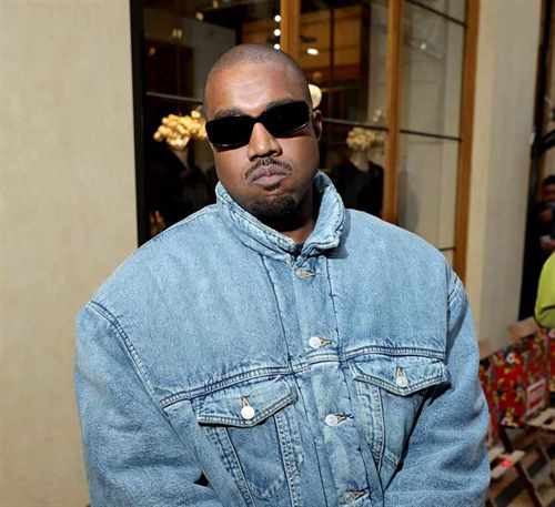 Канье Уэст замечен со своей возлюбленной. Как же все-таки она похожа на Ким