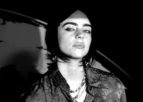 Билли Айлиш показала фигуру после похудения в соблазнительном танце